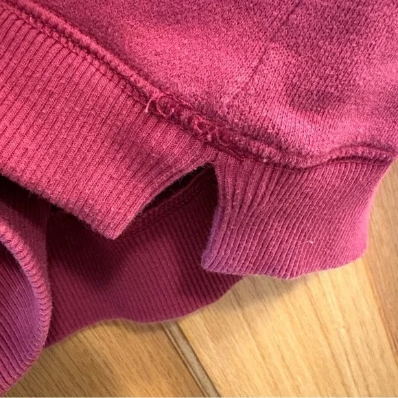 AE American Eagle Outfitters Crewneck Logo Sweatshirt Red Top Women’s S Small - Picture 4 of 5